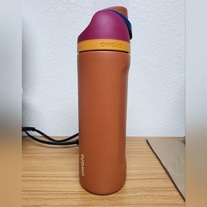 Owala 24oz Camel Chic Freesip
